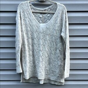 Mus & Bombon | NWT Anise V-neck Long Sleeve Knit Design Sweater size Medium